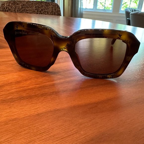 Balenciaga Sunglasses - Picture 1 of 11
